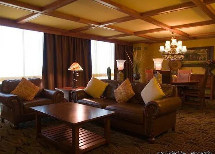 Hotel Crowne Plaza Southern Hills 4*