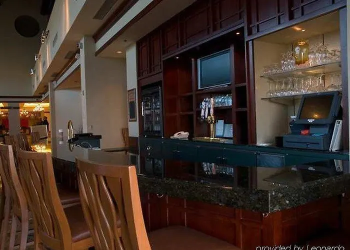 Crowne Plaza Southern Hills Hotel 4*