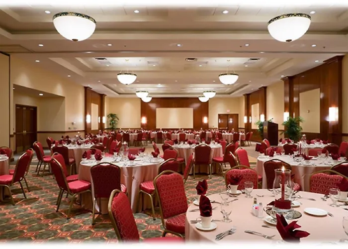Crowne Plaza Southern Hills 4*