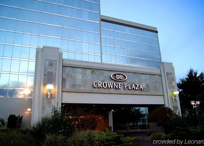 Crowne Plaza Southern Hills 4*