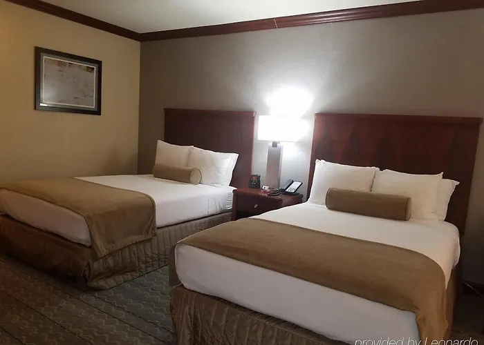 Crowne Plaza Southern Hills Hotel 4*