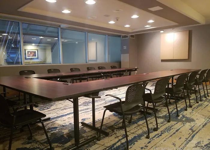 Crowne Plaza Southern Hills Hotel 4*