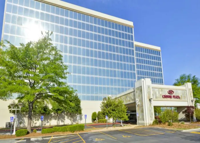 Crowne Plaza Southern Hills Hotel 4*
