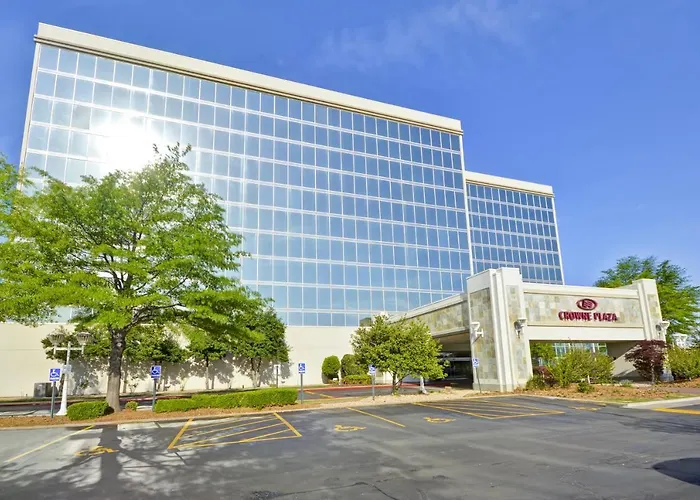 Crowne Plaza Southern Hills Hotel
