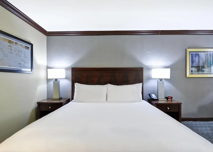 Hotel Crowne Plaza Southern Hills