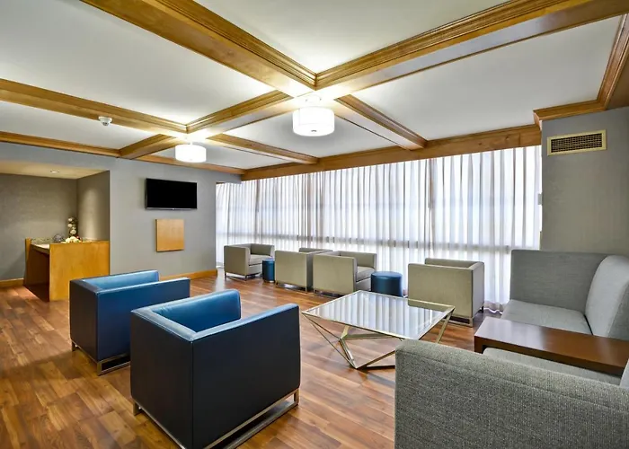 Hotel Crowne Plaza Southern Hills 4*