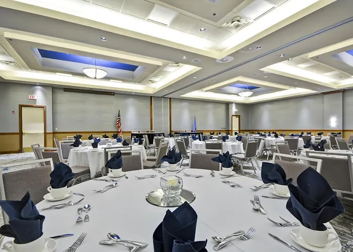 Crowne Plaza Southern Hills Tulsa