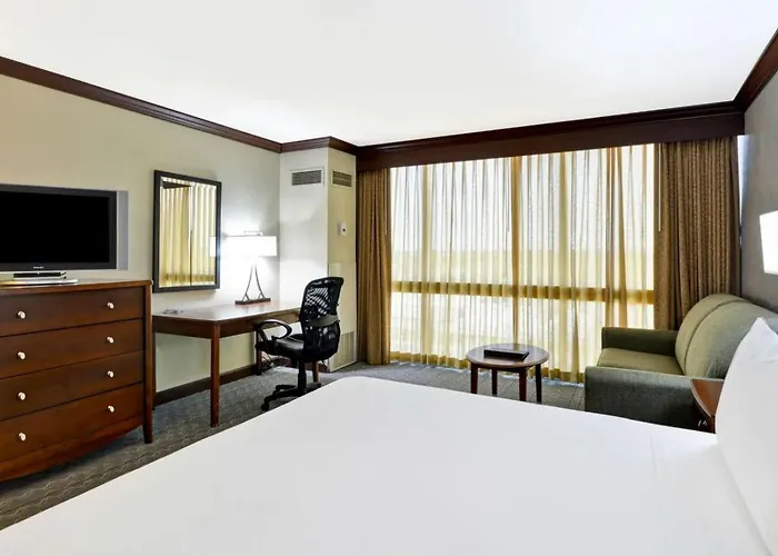 Crowne Plaza Southern Hills Tulsa
