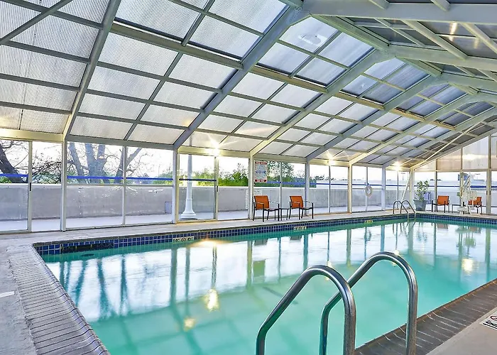 Hotel Crowne Plaza Southern Hills