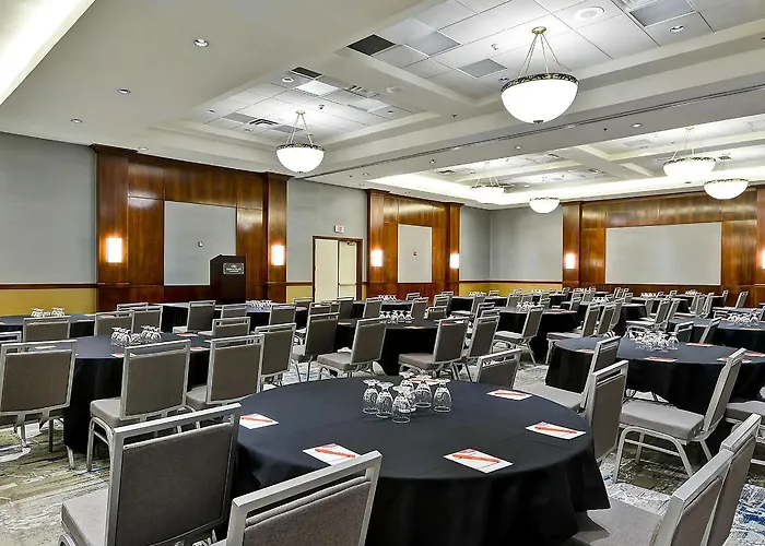 Crowne Plaza Southern Hills Tulsa